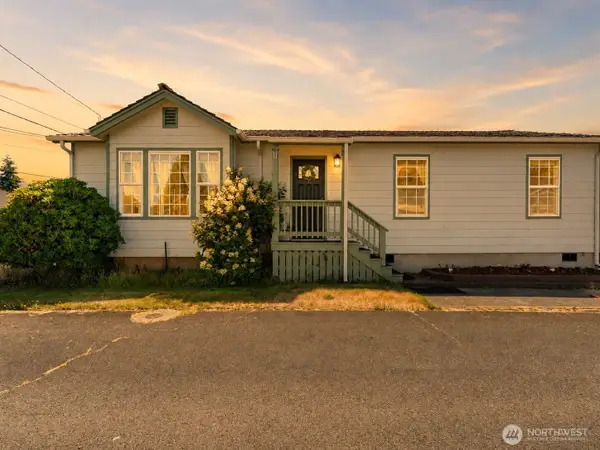 710 Perry Avenue, Hoquiam, WA 98550
