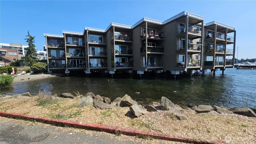 65 Kirkland Avenue #102, Kirkland, WA 98033 - #3