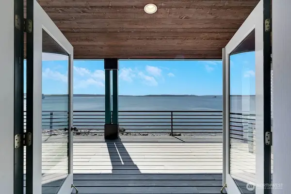 1633 Water Street #3, Port Townsend, WA 98368