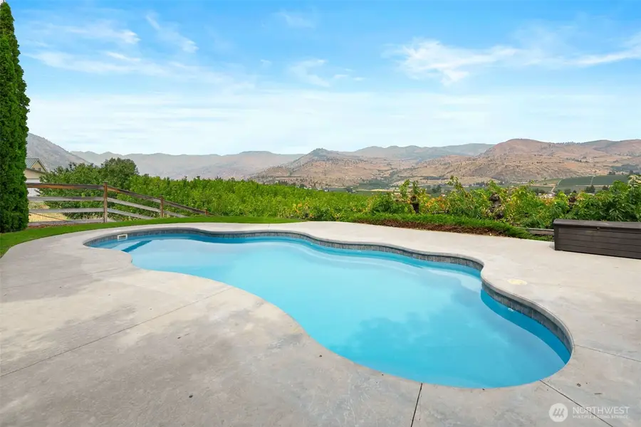 820 Summit Boulevard, Manson, WA 98831 - #2