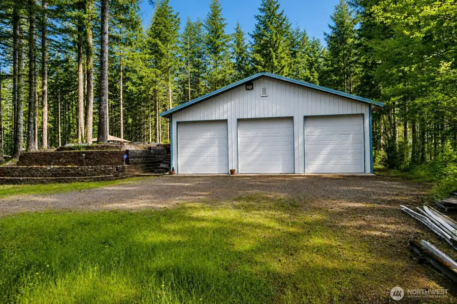 511 NE Lakeshore Drive N, Tahuya, WA 98588 - #2