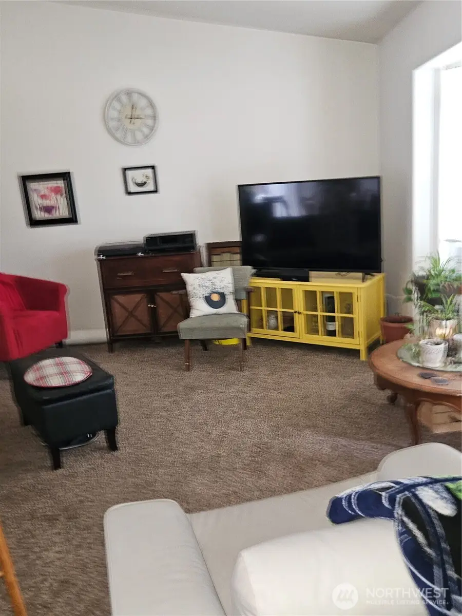 2916 Russell Road, Centralia, WA 98531 - #3