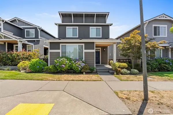 12103 SE 292nd Way, Auburn, WA 98092