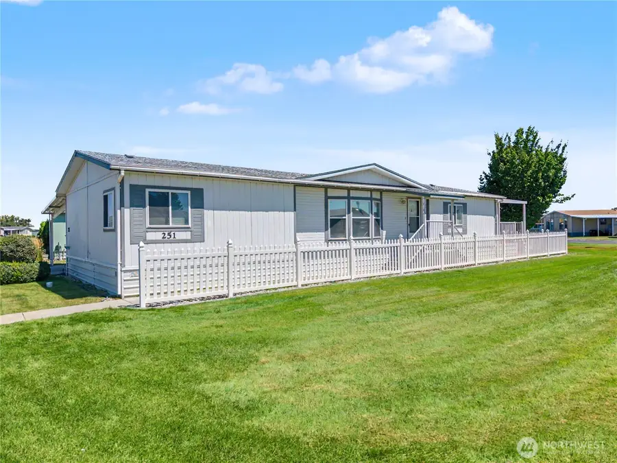 2240 W Broadway Avenue #251, Moses Lake, WA 98837 - #2
