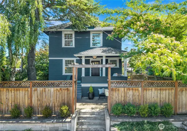 2034 Federal Avenue E, Seattle, WA 98102
