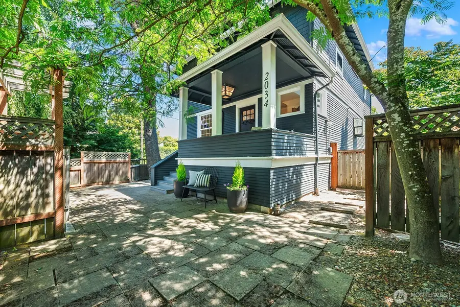 2034 Federal Avenue E, Seattle, WA 98102 - #2