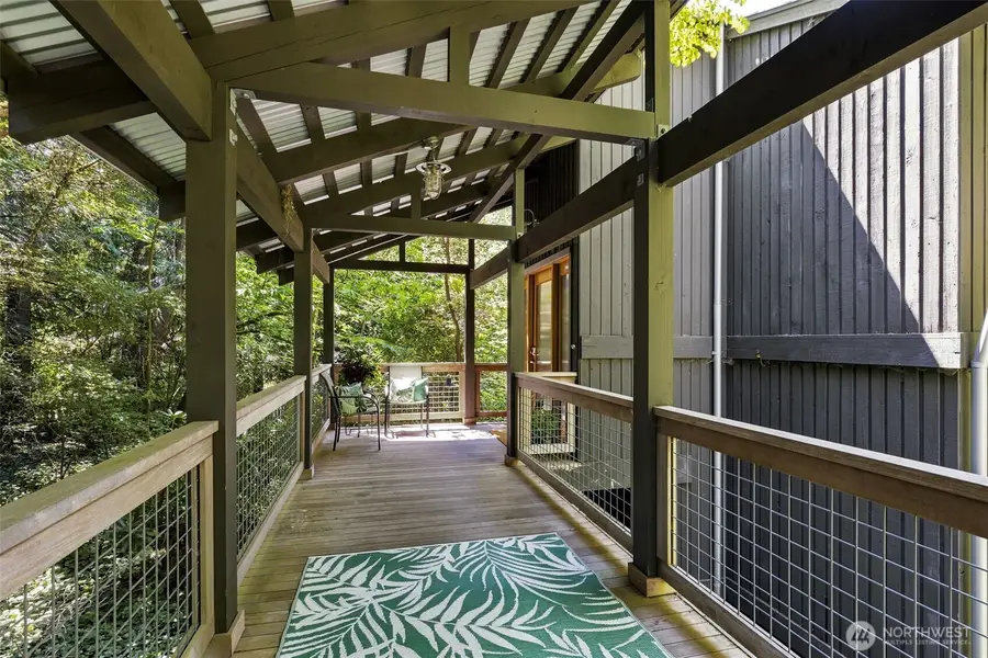9375 NE Eric Avenue, Bainbridge Island, WA 98110 - #3