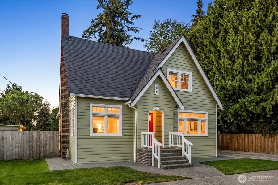 1210 N 2nd Street, Renton, WA 98057 - #2
