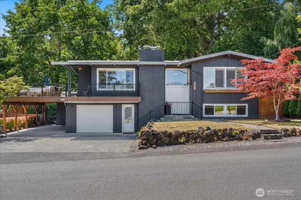 9514 Goodman Avenue, Gig Harbor, WA 98332
