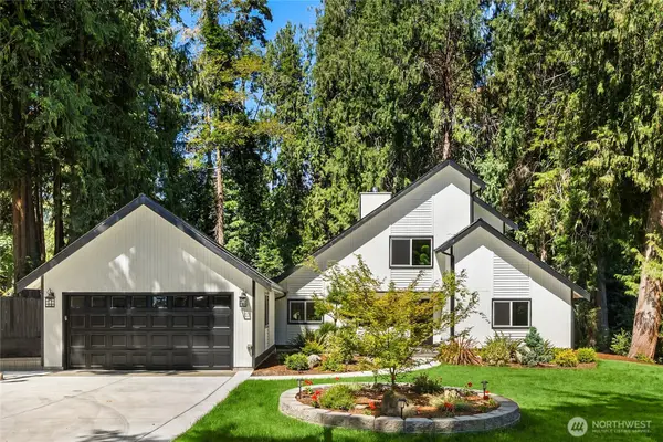 11785 Penny Place Ne, Bainbridge Island, WA 98110