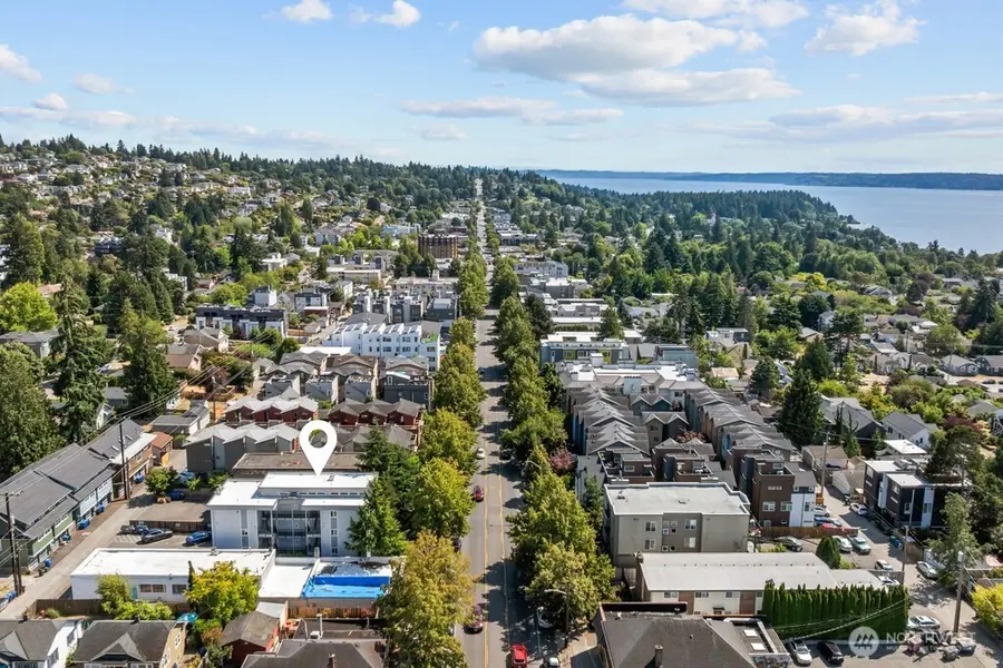 5912 California Avenue Sw #201, Seattle, WA 98136 - #3