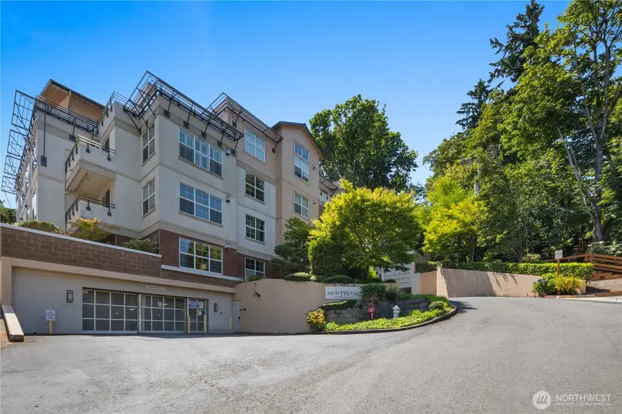 7549 SE 29th Street #103, Mercer Island, WA 98040 - #2