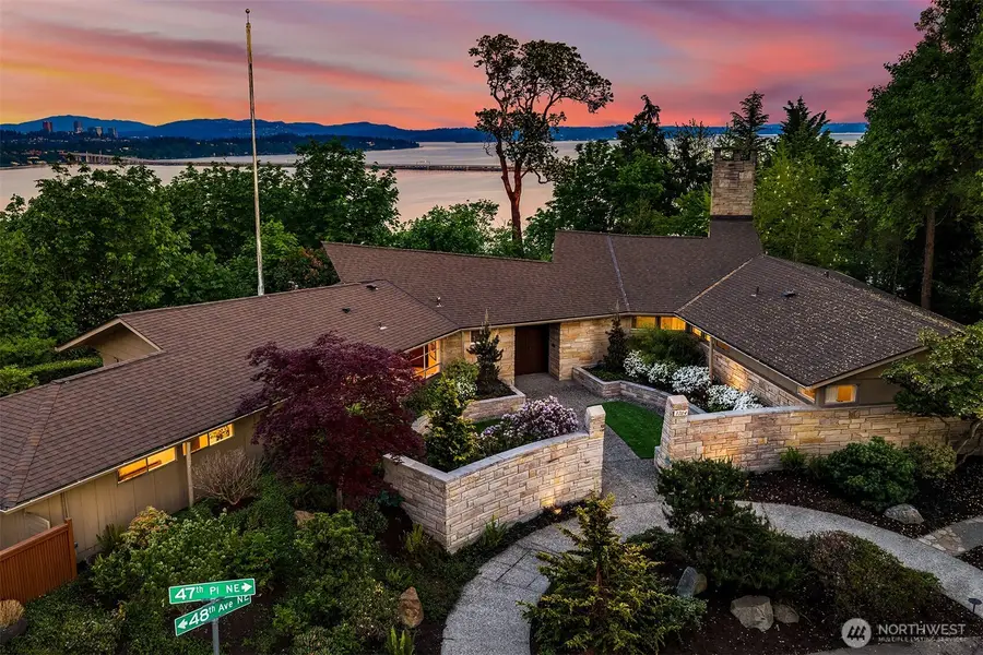 3704 48th Avenue Ne, Seattle, WA 98105 - #3