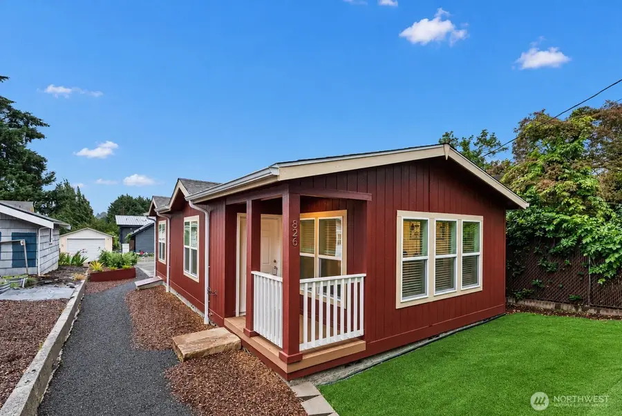 826 Chester Avenue, Bremerton, WA 98337 - #3