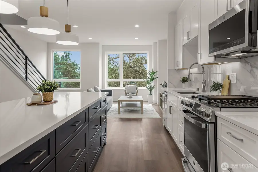 8923 166th Avenue Ne #104, Redmond, WA 98052 - #3