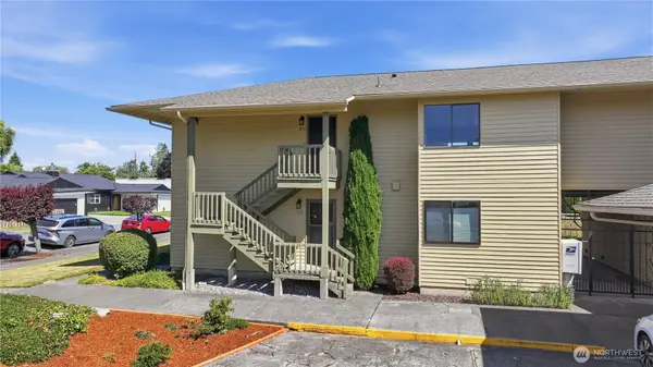 310 S 11th Street #212, Mount Vernon, WA 98274