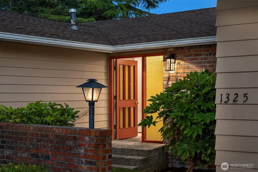 1325 NW 200th Street, Shoreline, WA 98177 - #3