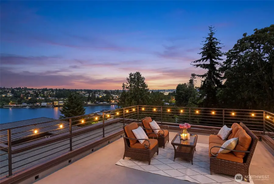 3760 W Lawton Street, Seattle, WA 98199 - #2