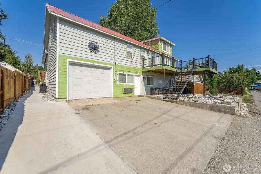 703 Boetzkes Avenue, Manson, WA 98831 - #3