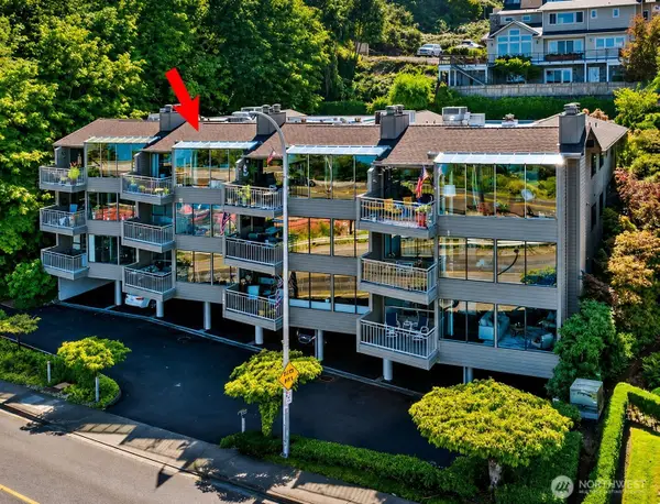 2002 N 30th Street #303, Tacoma, WA 98403