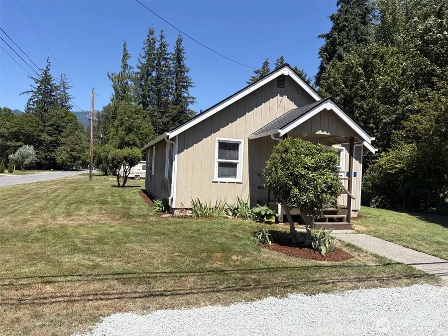 591 Maple Street, Hamilton, WA 98255 - #3