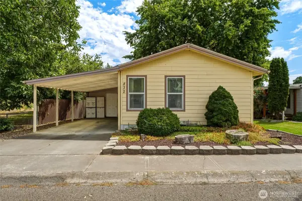 832 SE Scenic View Drive, College Place, WA 99324
