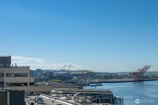2125 Western Avenue #3, Seattle, WA 98121