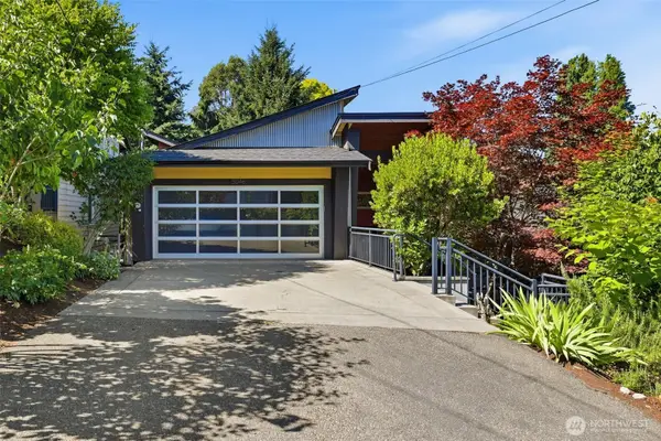 3046 SW Manning Street, Seattle, WA 98126