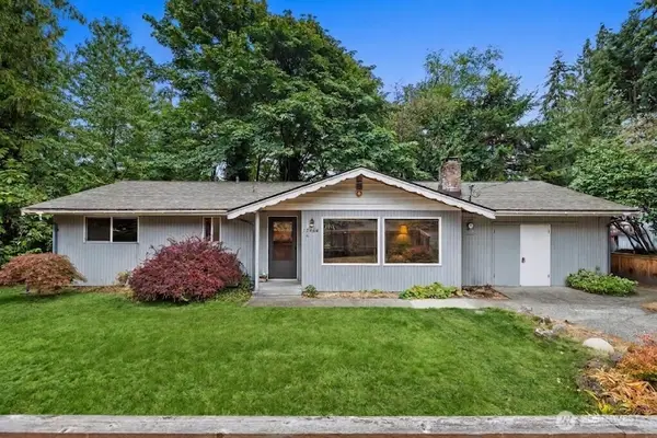 19524 14th Avenue Ne, Shoreline, WA 98155