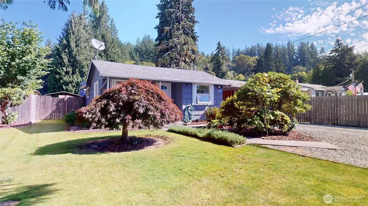 521 E Magnolia Avenue, Burlington, WA 98233 - #1