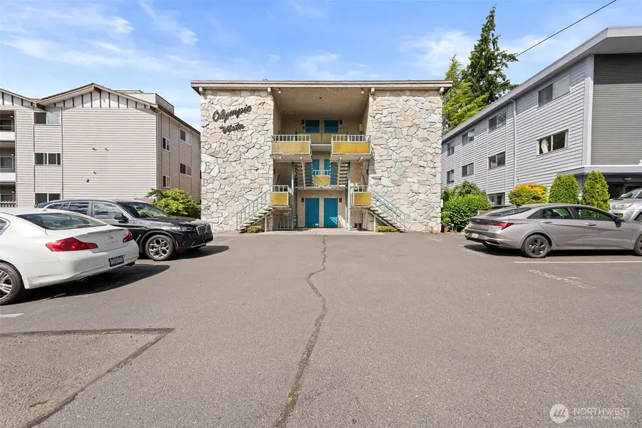 11515 Greenwood Avenue N #H, Seattle, WA 98133 - #2