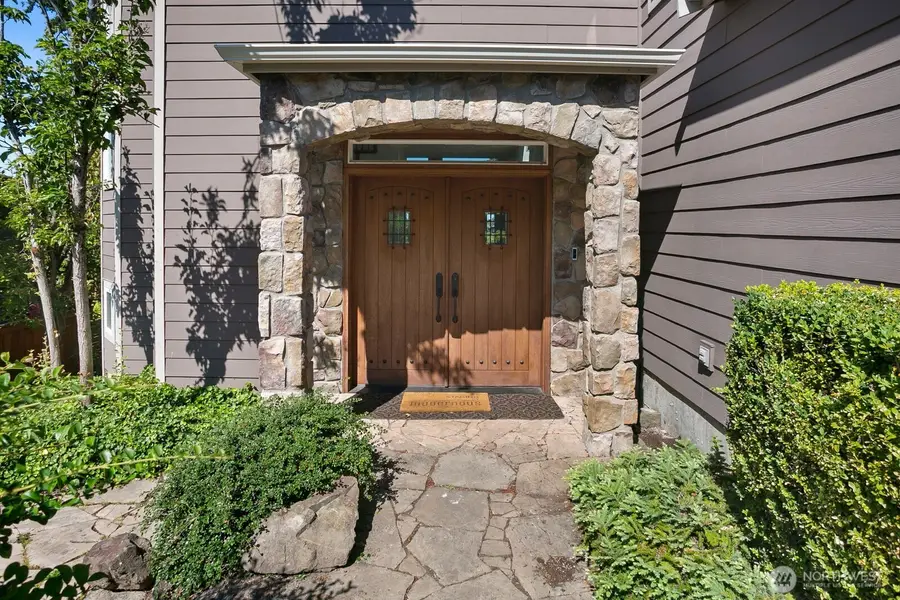 3021 70th Avenue Se, Mercer Island, WA 98040 - #2