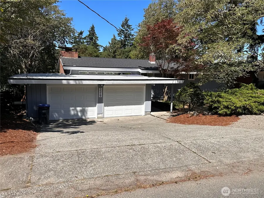 3219 Halverson Avenue, Bremerton, WA 98310 - #2