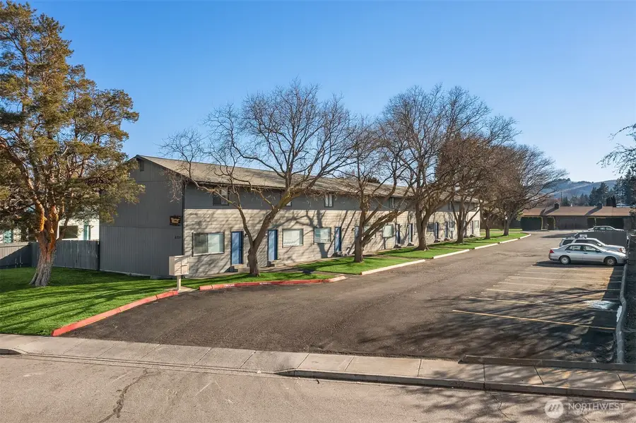 6721 W Kennewick Ave, Kennewick, WA 99336 - #2