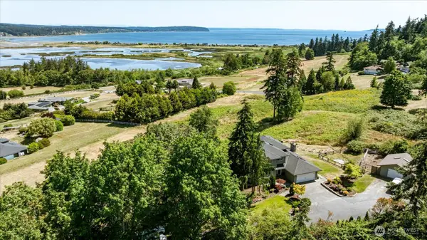 1950 Hillvista Place, Freeland, WA 98249