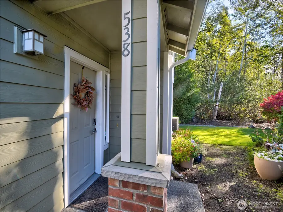 538 241st Lane Se, Sammamish, WA 98074 - #3