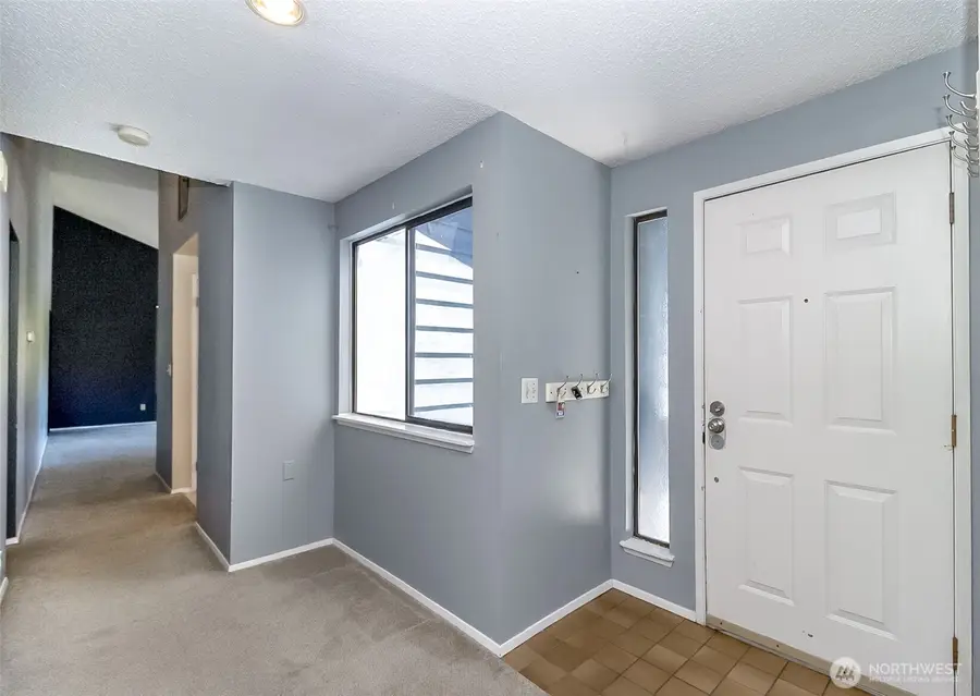 8408 18th Avenue W #2-201, Everett, WA 98204 - #2
