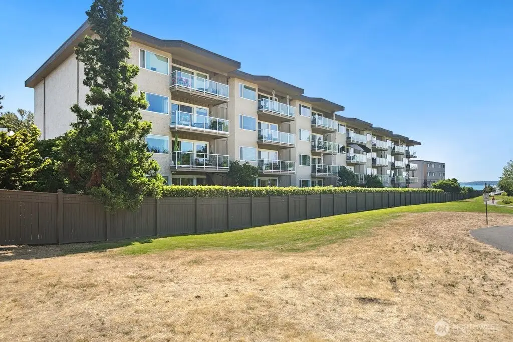 9715 NE Juanita Drive #B407, Kirkland, WA 98034 - #1
