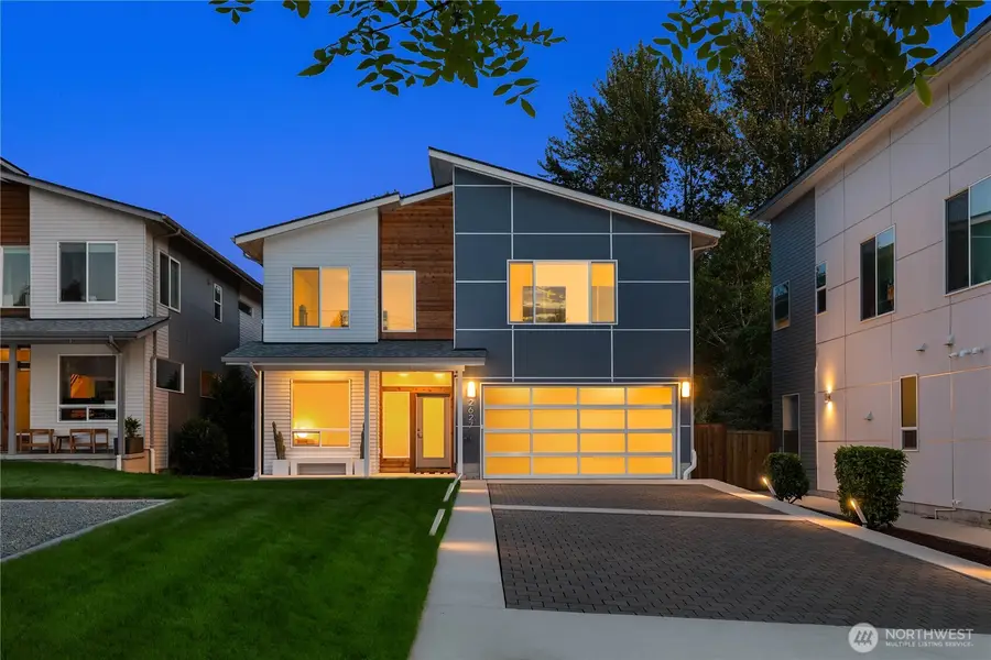 2627 SW 100th Street, Seattle, WA 98146 - #2