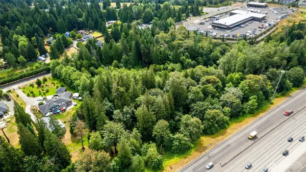 31 32nd Avenue S, Federal Way, WA 98003