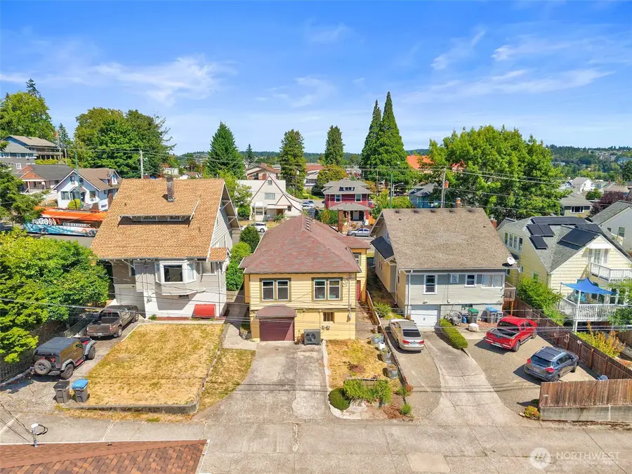 1427 Burwell Street, Bremerton, WA 98337 - #3