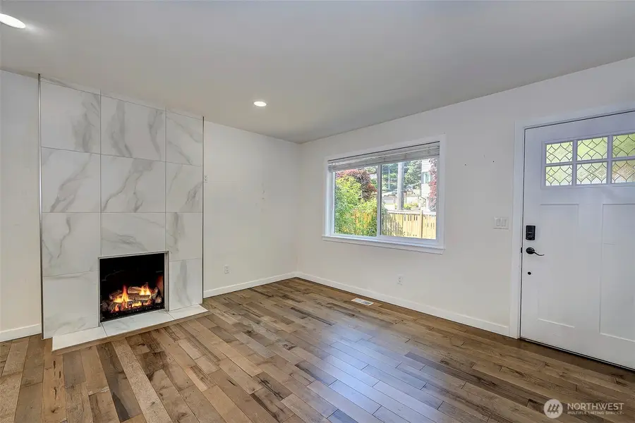 3806 35th Avenue W #Unit 1, Seattle, WA 98199 - #2