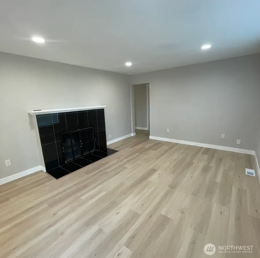 13829 51 Avenue S, Tukwila, WA 98168 - #2