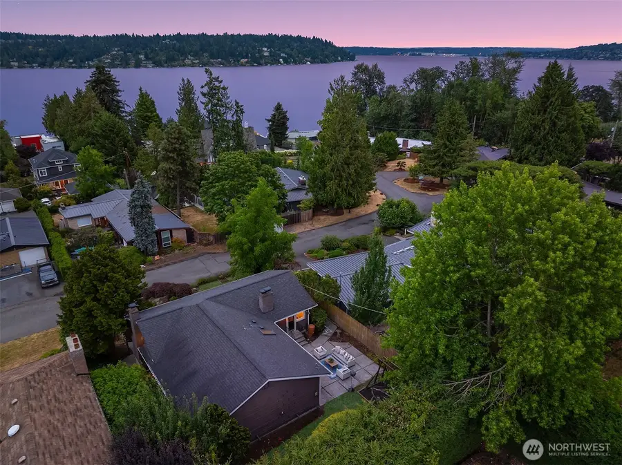 6425 Hampton Road S, Seattle, WA 98118 - #2
