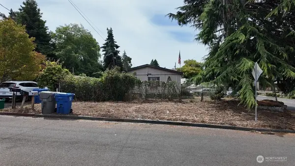 221 NW 101st Street, Seattle, WA 98177