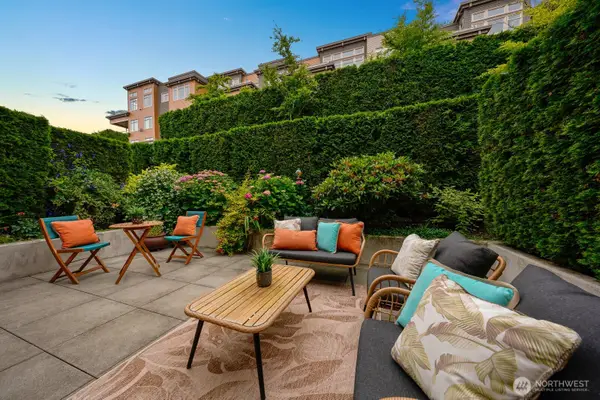 51 Pine Street #202, Edmonds, WA 98020