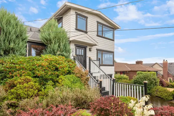 2626 W Boston Street, Seattle, WA 98199