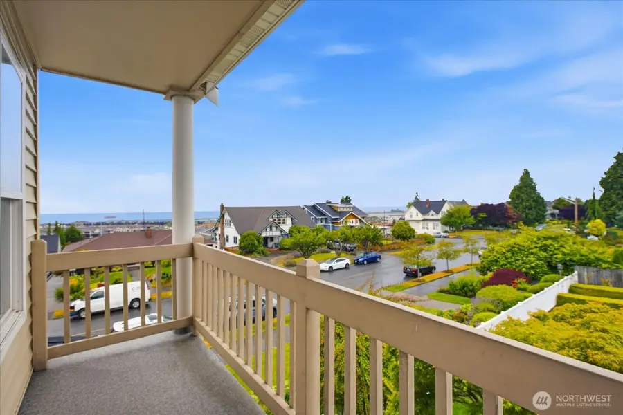 2219 Rucker Avenue #201, Everett, WA 98201 - #3