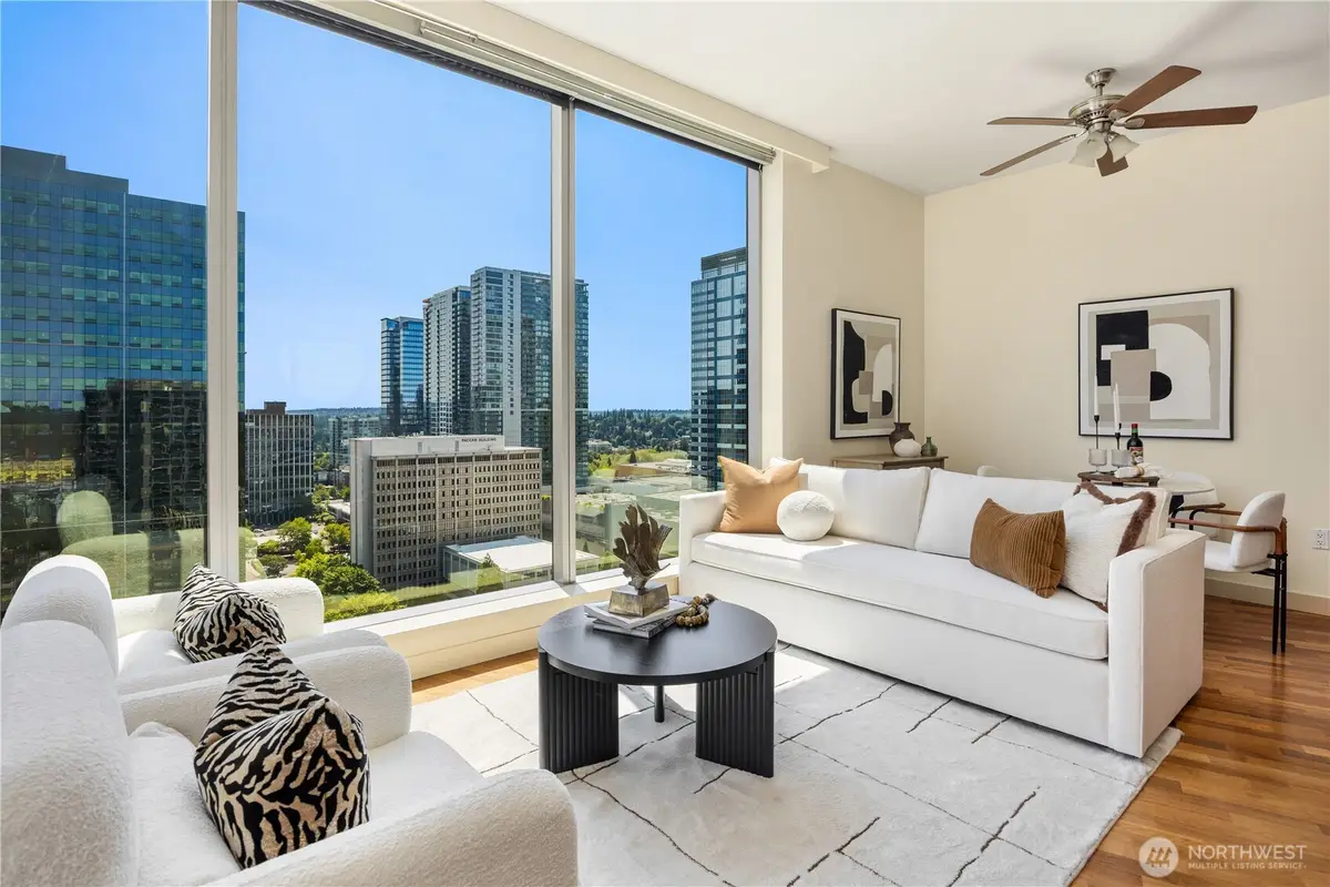 10610 NE 9th Place #2200, Bellevue, WA 98004 - #1