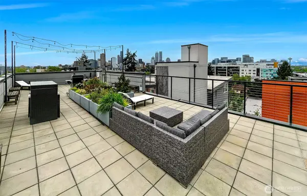 121 12th Avenue E #409, Seattle, WA 98102